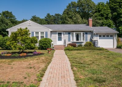 47 Sharon Rd Hamilton, Ma 01982